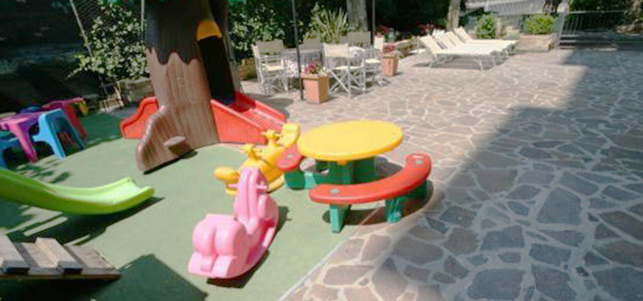 Hotel Sandra Rimini Exteriör bild